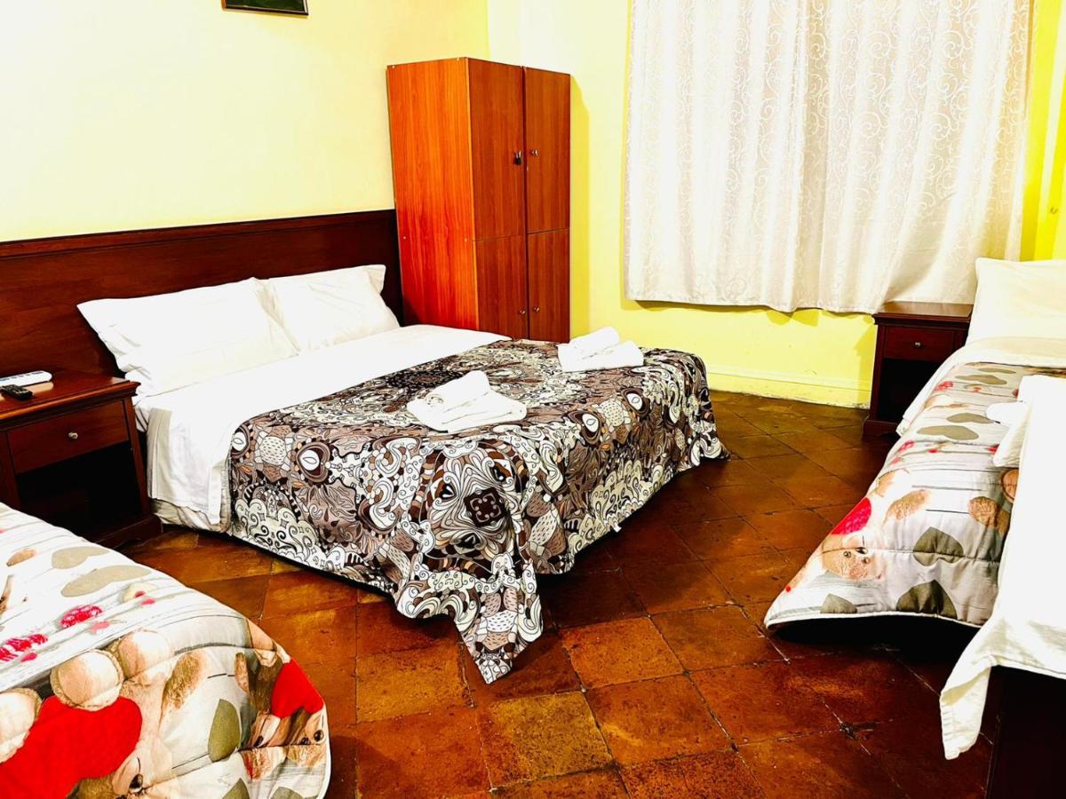 Holiday Rome Guesthouse Roma Exterior foto