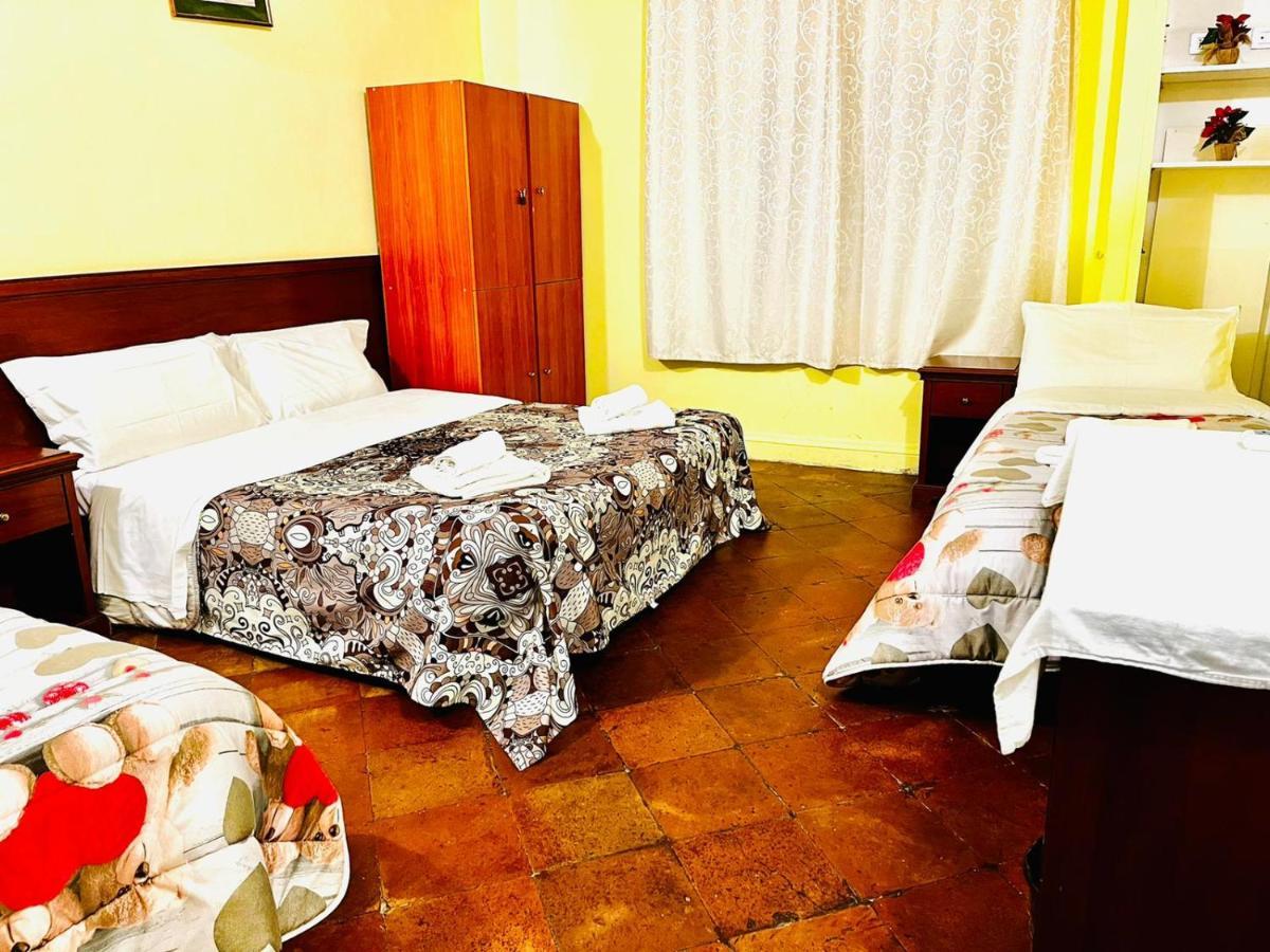 Holiday Rome Guesthouse Roma Exterior foto
